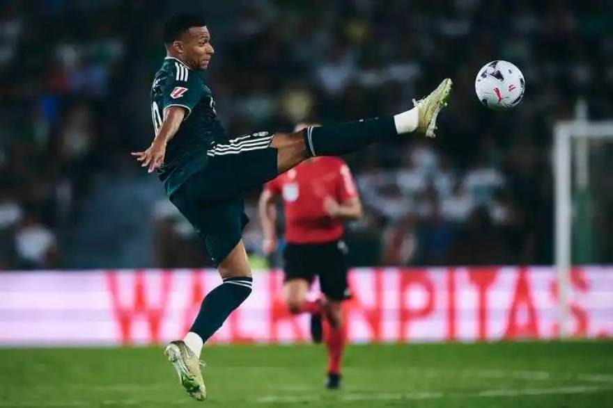 乐球体育赛事数据看板与赛程展示界面
